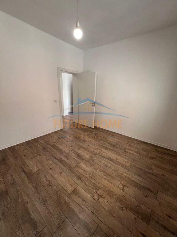 Affitto, Locale per ufficio, Myslym Shyri