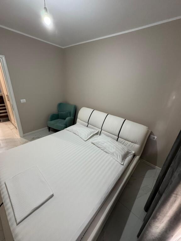 !!!Appartamento 1+1 in affitto a lungo termine – Rrota e Kuqe, vicino all'Ajsel Hotel!!