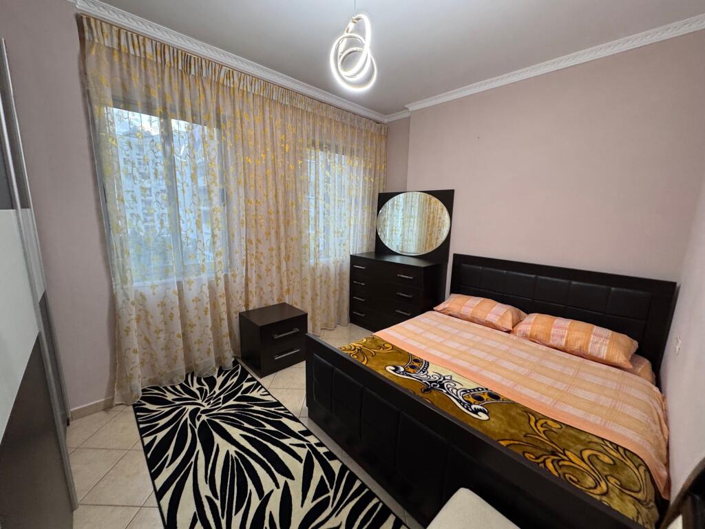 Appartamento 1+1 ad Astir vicino all'artista  3° piano, palazzo nuovo con ascensore  Arredato  Prezzo 450€