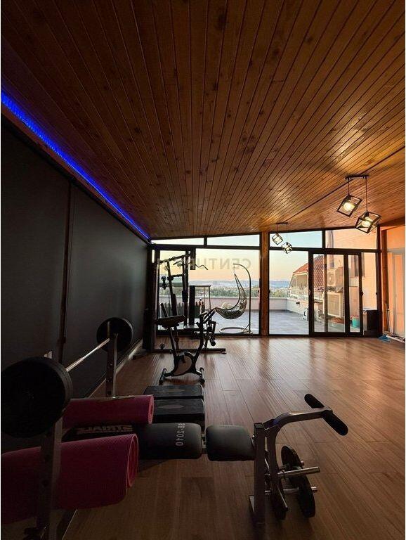 Apartament 3+1+2+ Verande ne Fresk