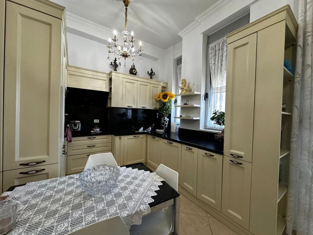 Apartament 1+1 per shitje te Selvia