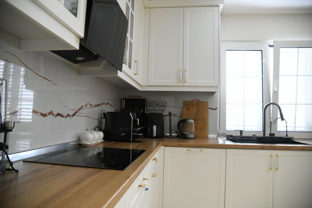 🏡 Shitet vilë moderne dhe komode në Durres 🏡