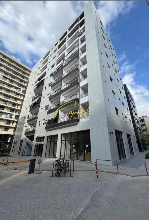 VENDESI APPARTAMENTO 2+1 VIA DURRES 245.000 EURO