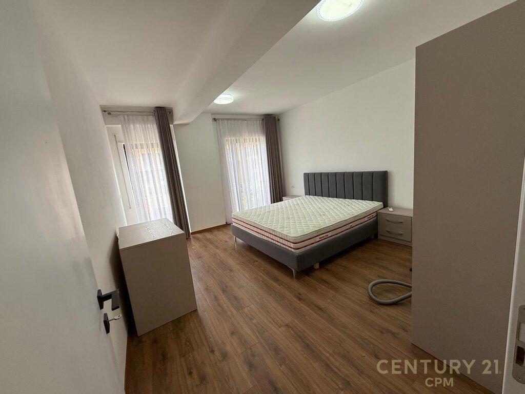 TEK KODRA E DIELLIT 2 JAPIM APARTAMENT 1+1+ POST PARKIMI ME QIRA 700 € /Muaj