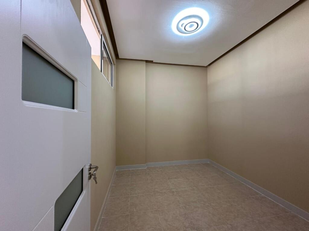 APARTAMENT 3+1 PER SHITJE NE PLAZH, PRANE SHKOLLES BAJRAM CURRI