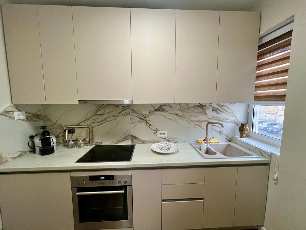 Jepet me qira apartament 1+1, përballë “Delijorgjit”, Tiranë.