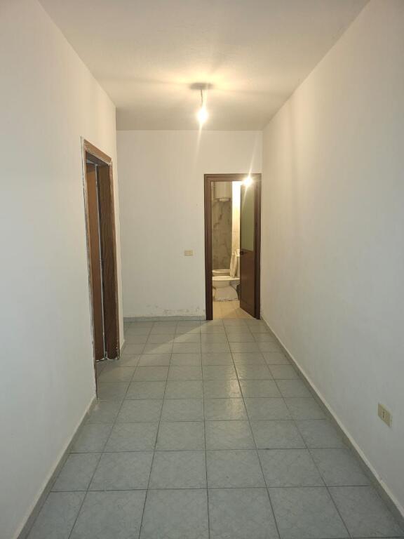 Jepen me qera Apartament 2+1 prane Pistës Teuta, PLAZH DURRES