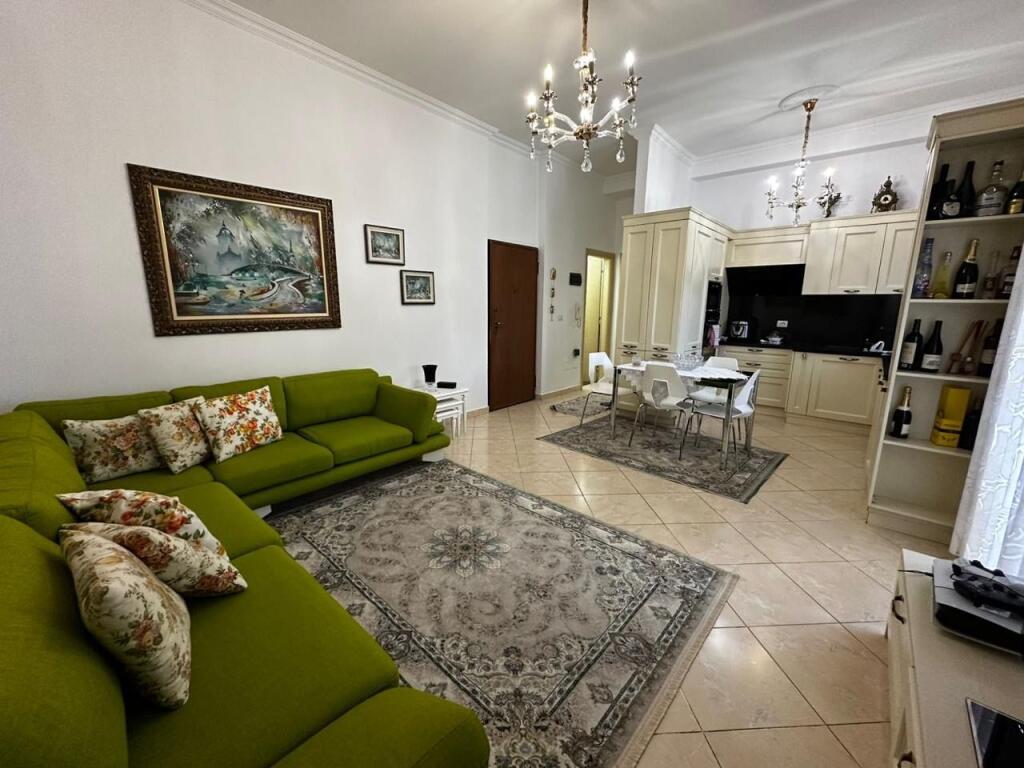 Apartament 1+1 per shitje te Selvia