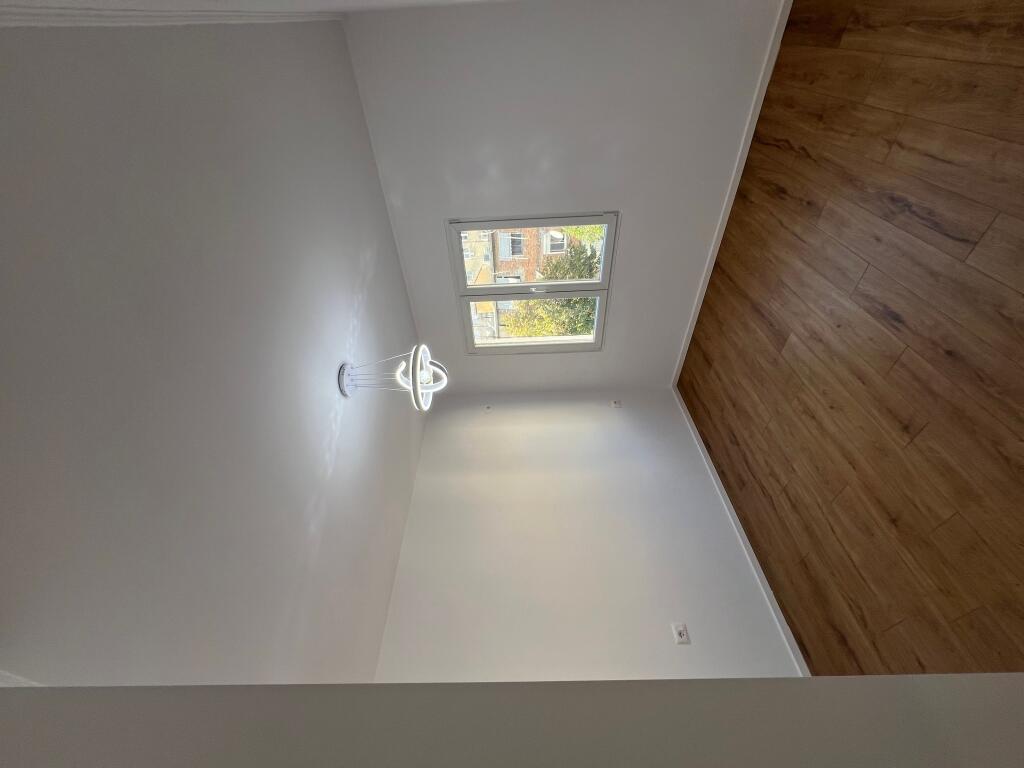 OKAZION—APARTAMENT 2+1 NE SHITJE TE RRUGA E DURRESIT