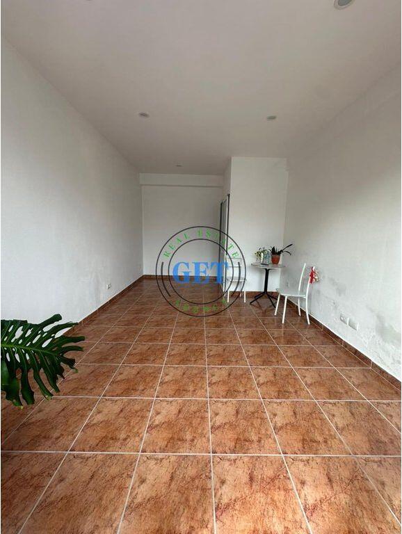 Qira, Ambient biznesi Rruga e re e portit,Durres