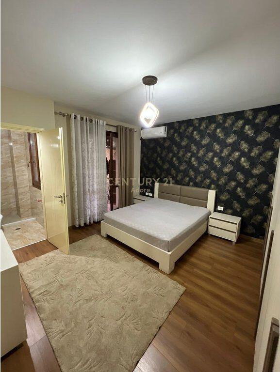 Apartment 2+1+2 for Rent at the Botanical Garden, Tirana