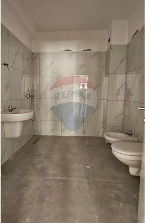 Shitet apartament 2+1+2 ne Laprak