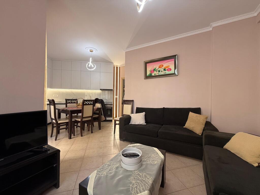 🏡Jepet me Qira Apartament 1+1 | 📍Unaza e Re, Astir