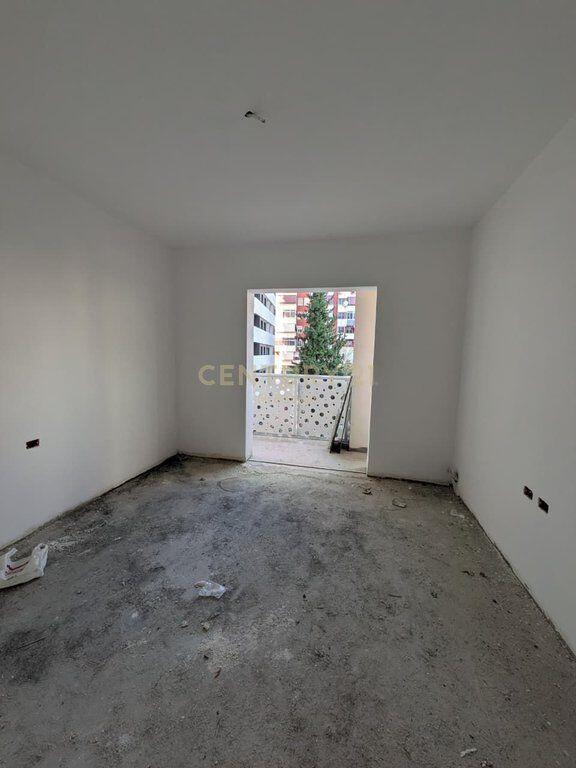 🏢 Vendesi in vendita Appartamento 2+1+2 a “Corner Residence”, Tirana – Investimento Premium