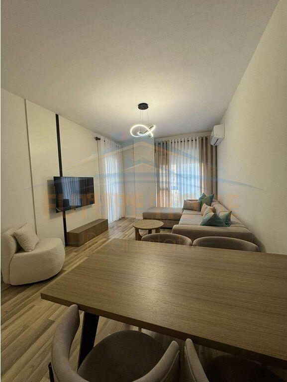 Qera, Apartament 1+1 Bulevardi Migjeni , Tirane 550 €,UNA59521