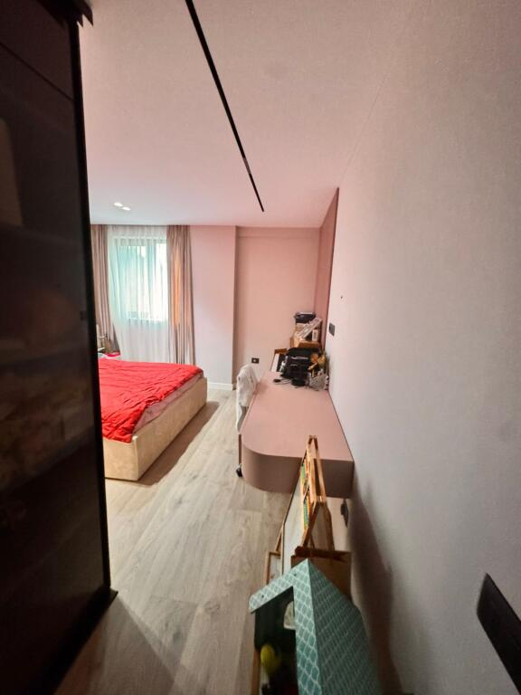 🏡 Shitet Apartament Ekskluziv 3+1+2 me 2 Poste Parkimi