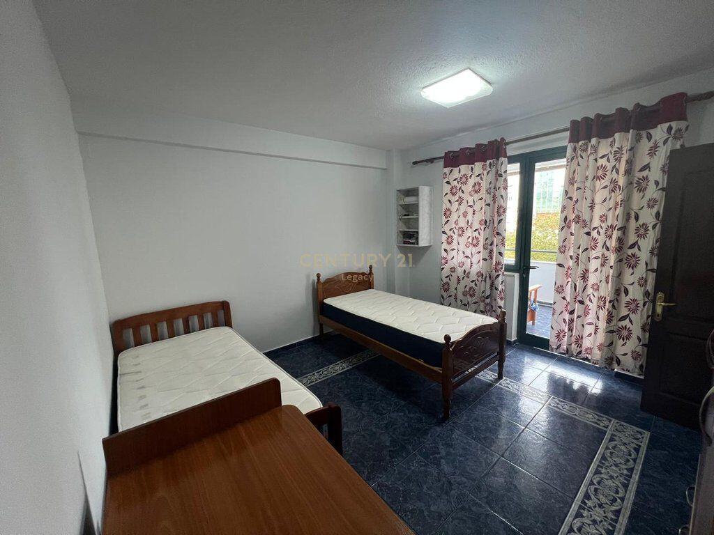 Jepet apartament 1+1 me qira tek Bulevardi Zogu i pare, tek New Jorku. 550 € /Muaj