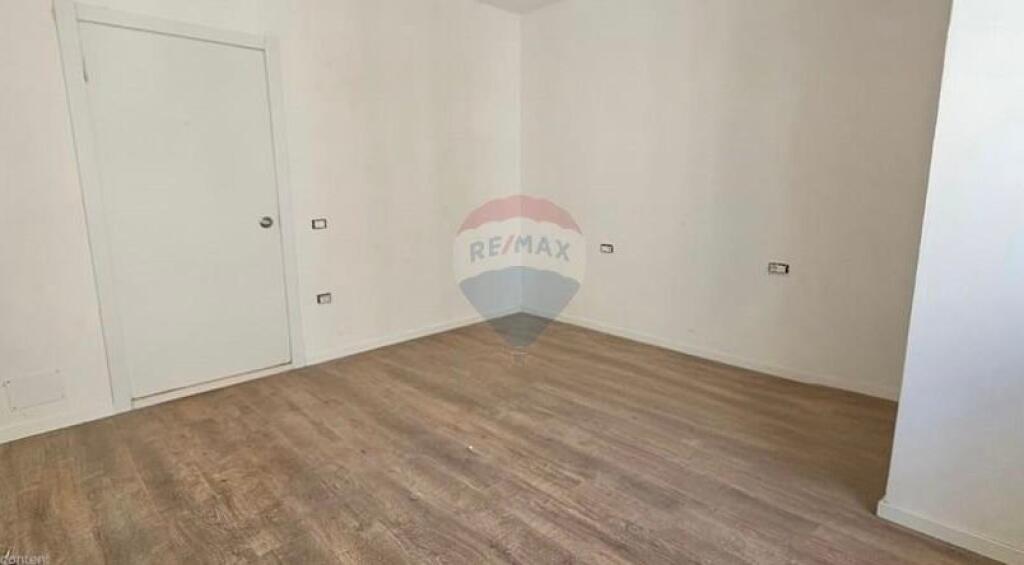 Shitet apartament 2+1+2 ne Laprak
