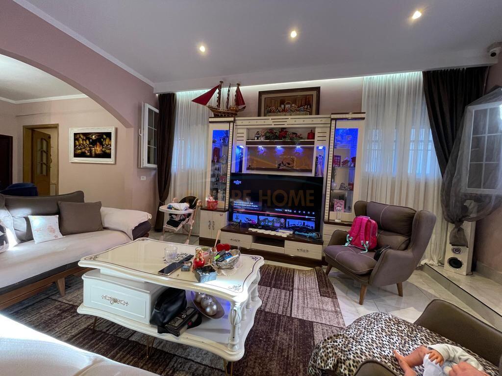 Casa Privata+Cortile in Vendita, Vasil Shanto