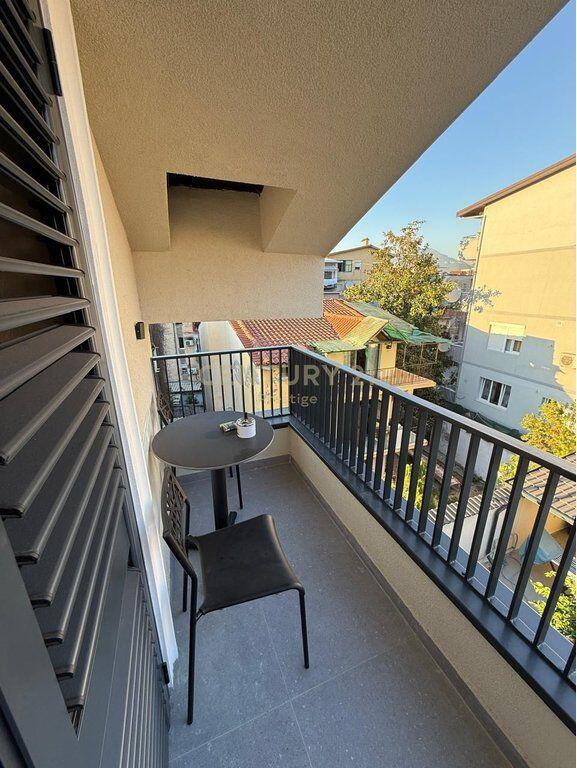 JEPET ME QIRA KATI I TRETE NJE VILE MODERNE+ POST PARKIMI, NE QYTET STUDENTI !