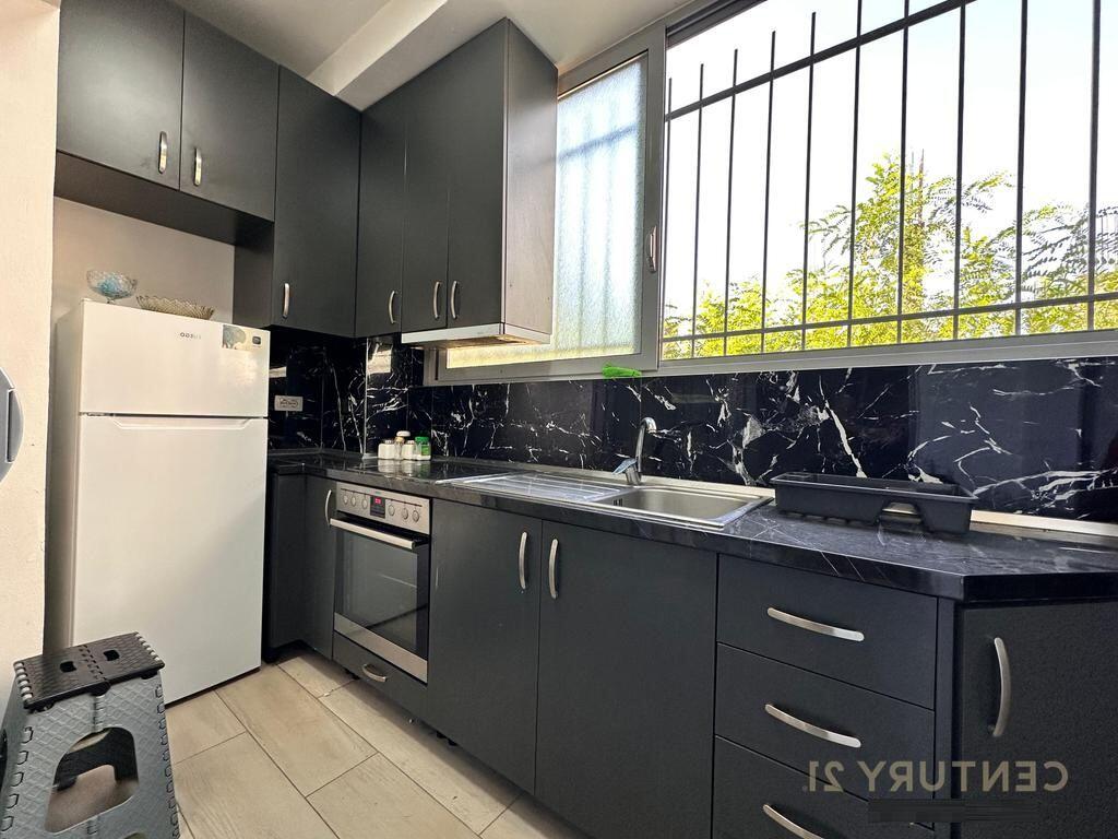 APARTAMENT 2+1 ME HIPOTEKE ME 2 POST PARKIMI, NE SHKOZE.