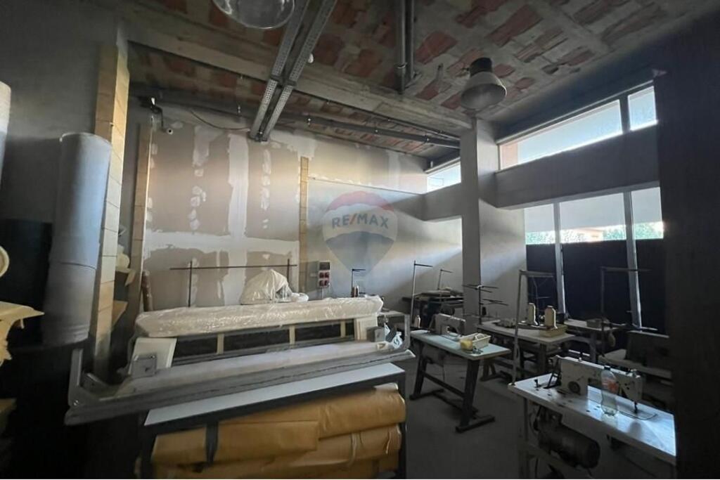 Shitet njesi tregtare ne Don Bosco !