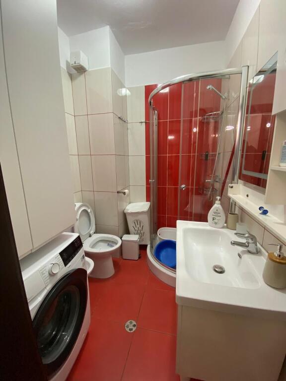 APARTAMENT 2+1 me QIRA, PAS POSTES NR 8