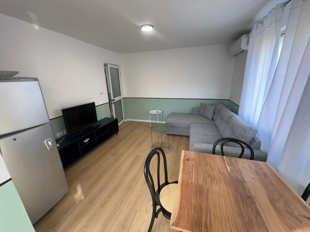 APARTAMENT 1+1 ME QIRA TEK VASIL SHANTO
