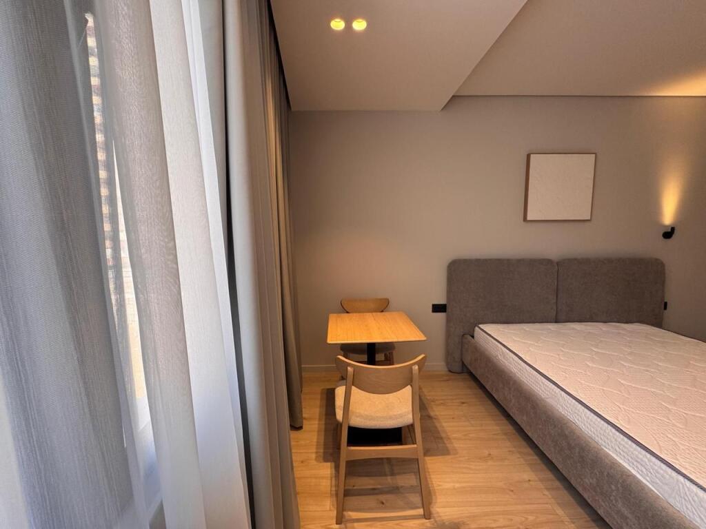 🏡 Jepet 3 Garsoniere per Airbnb me qira prane Qendres