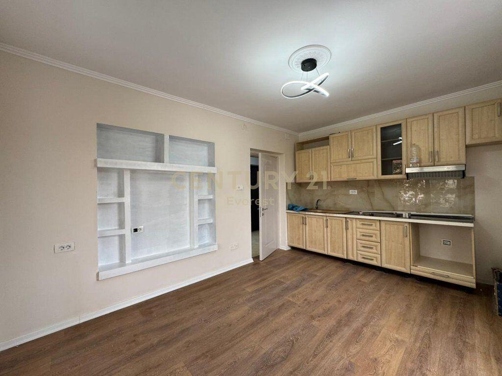 Apartament 2+1 per shitje perballe Harry Fultz