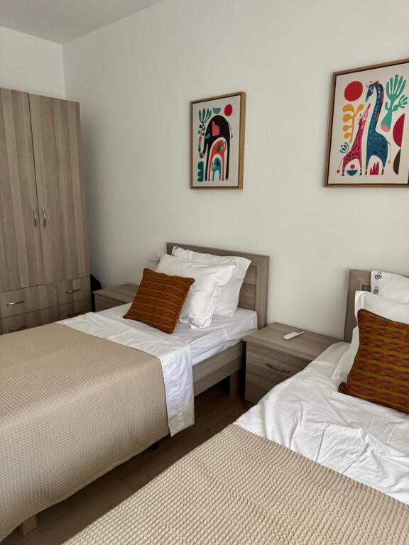 📣 SUPER RENT Apartment 2+1 📍 Center Tirana, Near Flora Cafe 🛣️ "Durresit" Street ✨