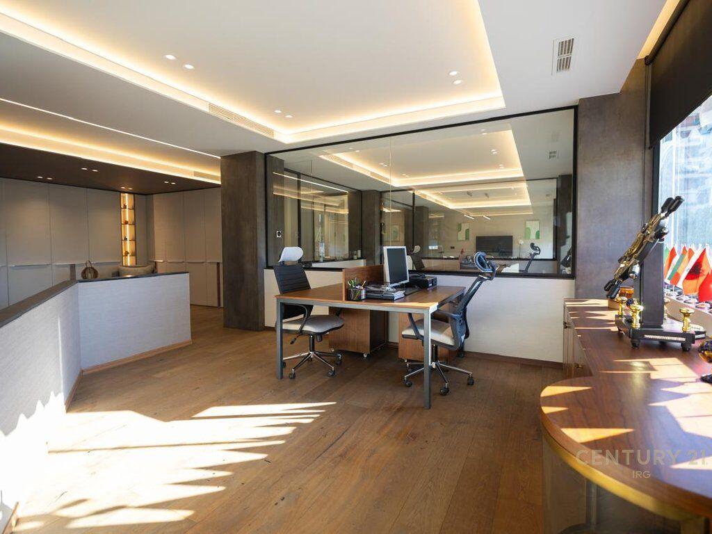 Zyre per shitje ne zemer te Bllokut