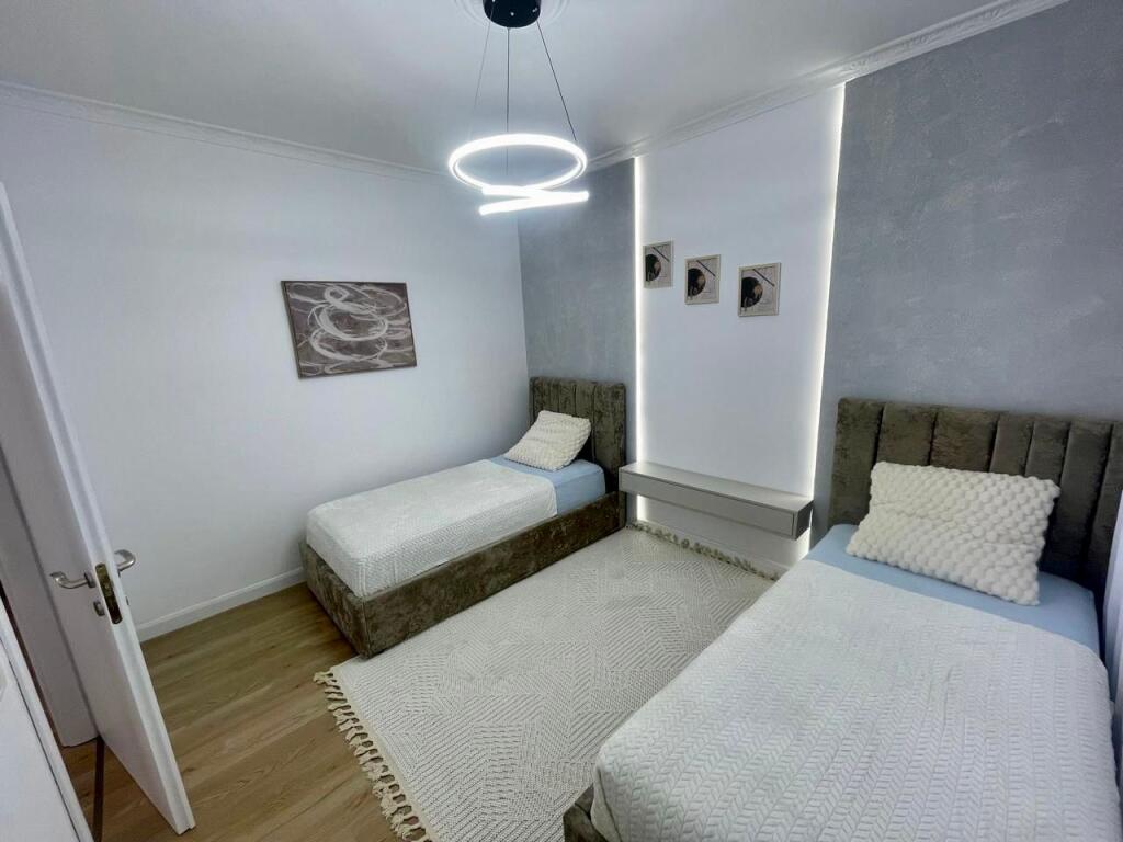 📣 VENDESI Appartamento 2+1 📍 Astir Tirana, Vicino a “Eja Studio” ✨