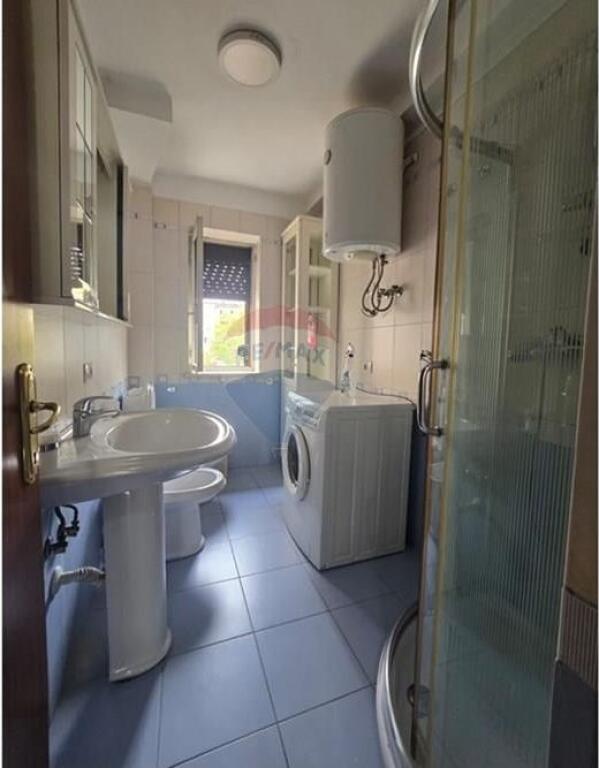 Jepet me Qira Apartament 3+1 te Shkolla e Baletit