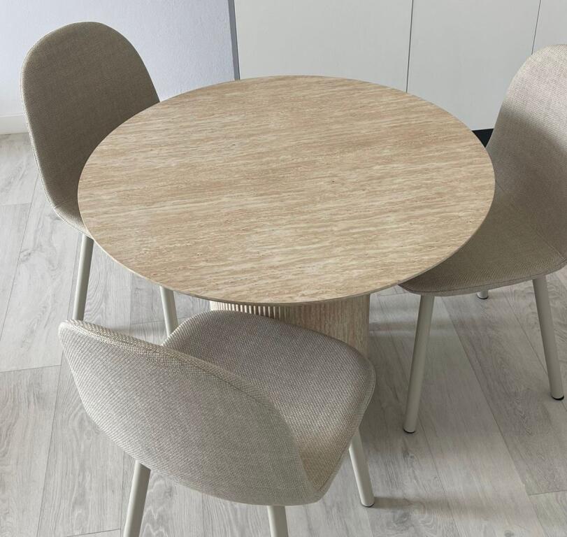 Qira/ Jepet apartament 1+1 te Mine Peza