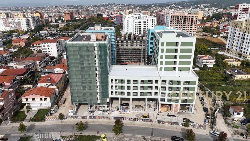 🏢 Vendesi Appartamento 3+1+2 – Complesso “Splendor”, Kinostudio, Tirana