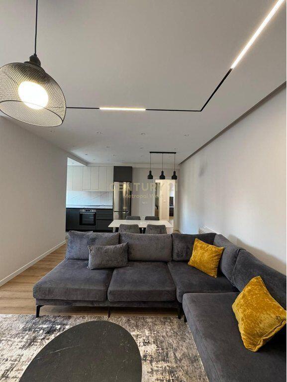🏢 Apartament 2+1+2 me Parkim – Ish Tregu Elektrik, Pranë Shkollës së Baletit
