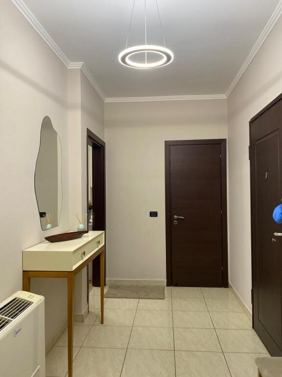 APARTAMENT 2+1 me QIRA, PAS POSTES NR 8