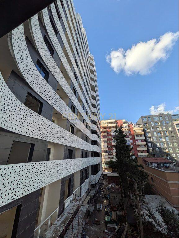 🏢 Vendesi in vendita Appartamento 2+1+2 a “Corner Residence”, Tirana – Investimento Premium