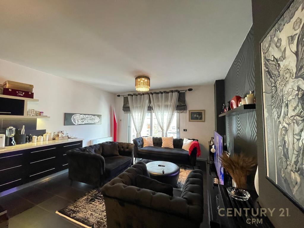 Appartamento 2+1 in vendita nella zona di Blloku