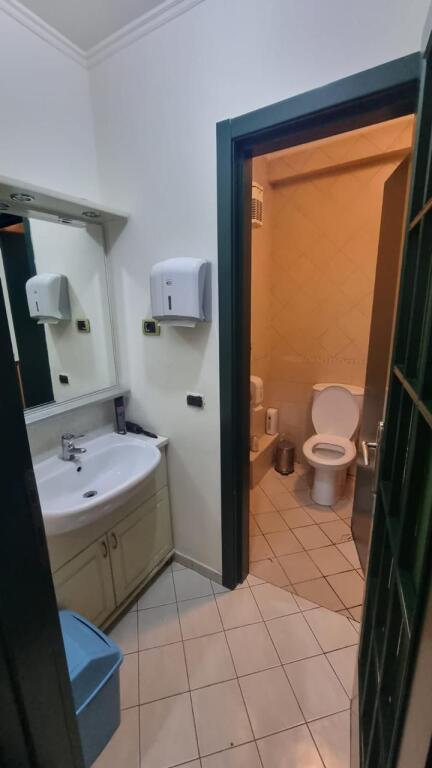 AMBIENT BIZNESI PER SHITJE TE SHESHI WILSON