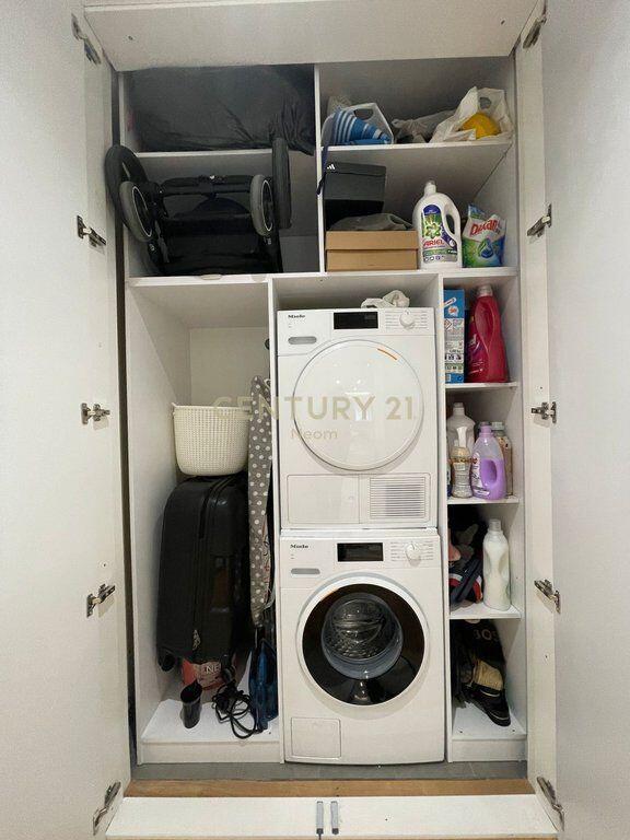 RENT, APARTMENT 2+1+2+PARKING IN DRY LAKE!