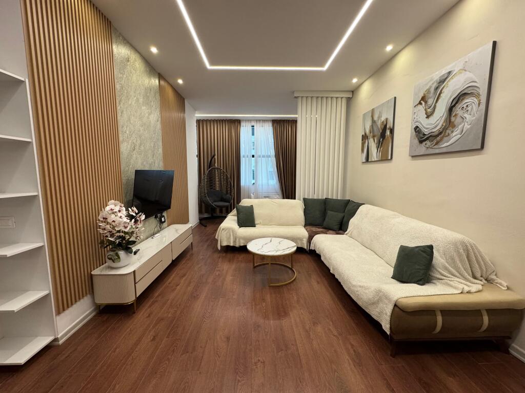 Jepet apartament me qera 1+1