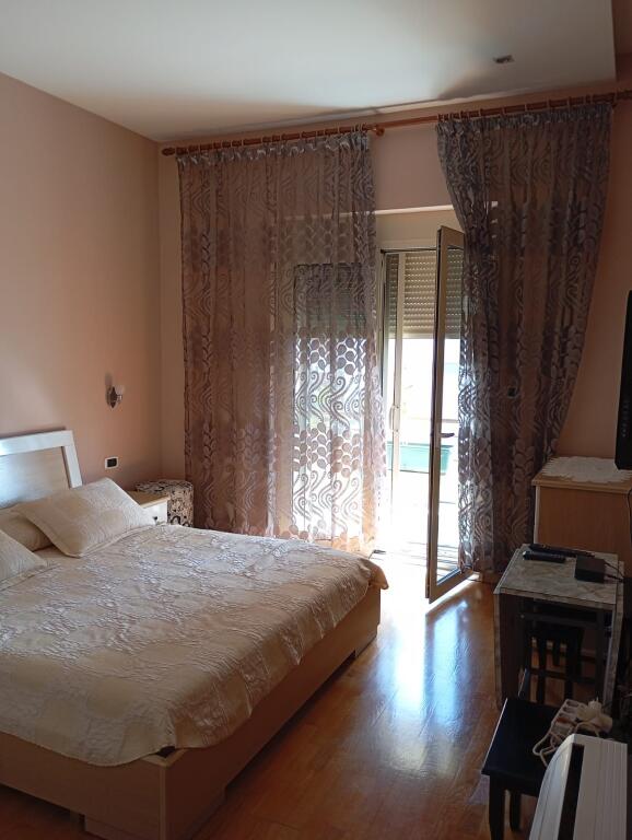 Qira 2+1 Rruga Elbasanit