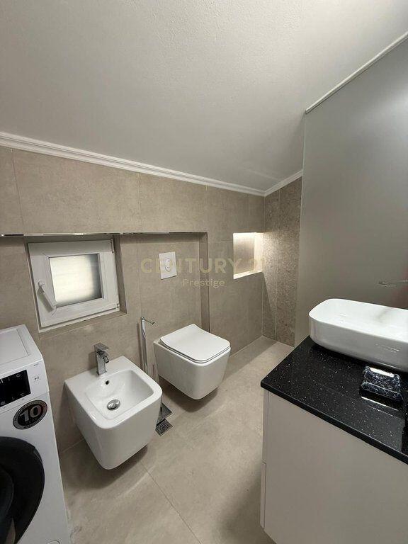 FOR RENT THIRD FLOOR A MODERN VILLA + PARKING SPACE, IN STUDENT CITY! 1,000 € /Month