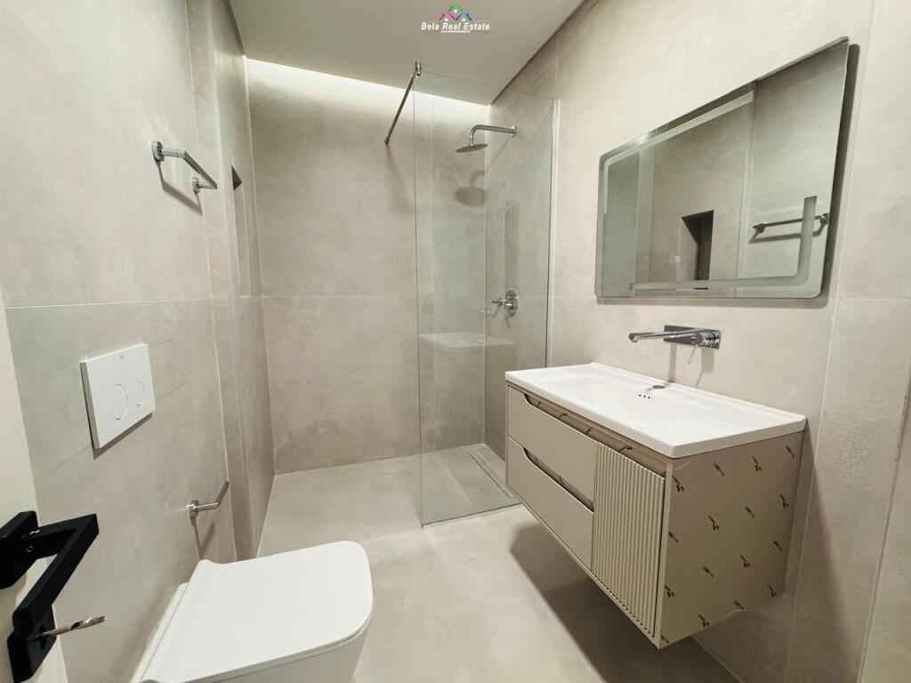 3 Garsoniere me Qera ne Qender (ID BG146) Tirane