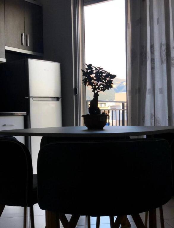 AFFITTASI APPARTAMENTO 1+1 – VIA CAJUPI, VLORE!!