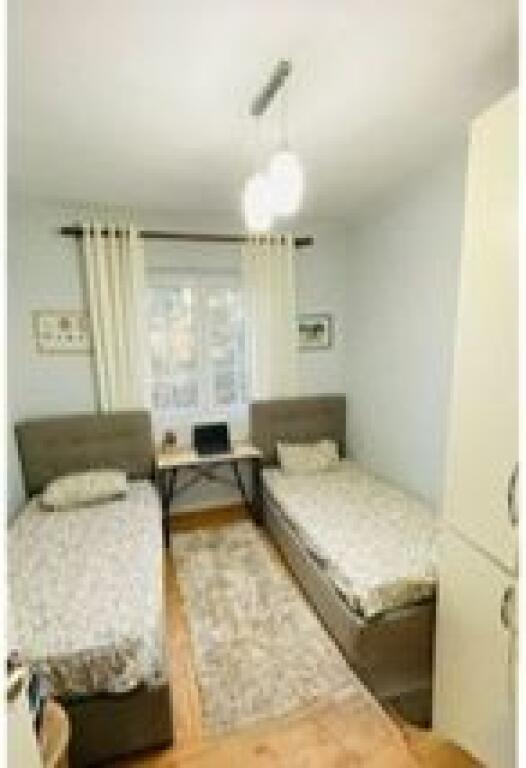 Apartament super 2+1 në rrugën Kavajes me 700€