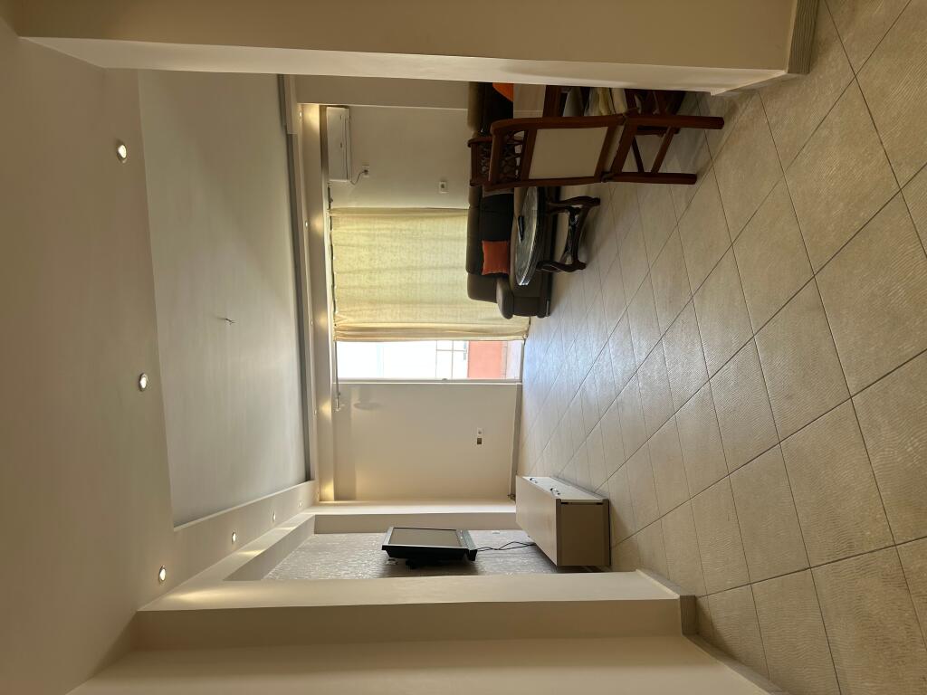 Shitet Apartament ne Astir – Pamje Panoramike dhe Dritë Natyrale!