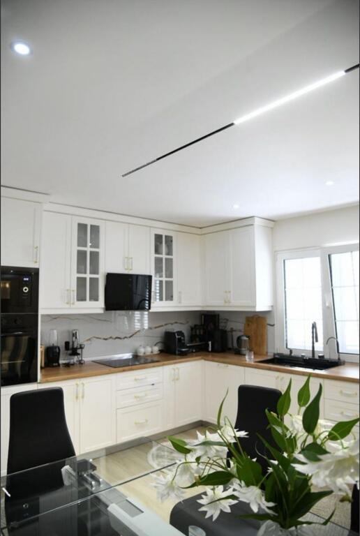 🏡 Shitet vilë moderne dhe komode në Durres 🏡